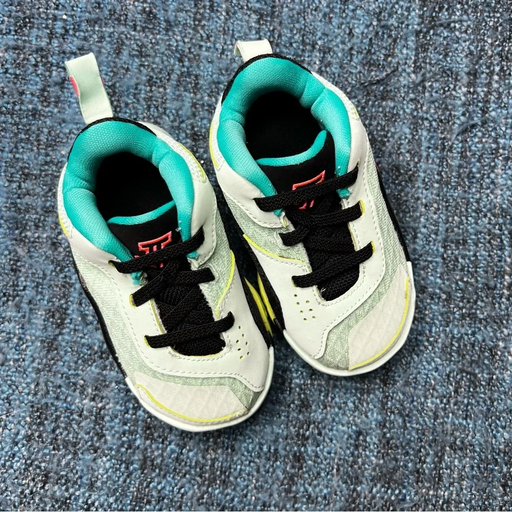 Nike Jordan Tatum 2 Sneakers in Mint Foam Black Hyper Jade Toddler Size 6C